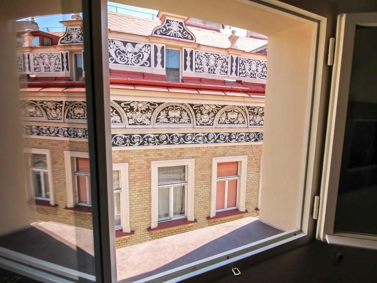 Apartment Nerudova By Interhome Πράγα Εξωτερικό φωτογραφία